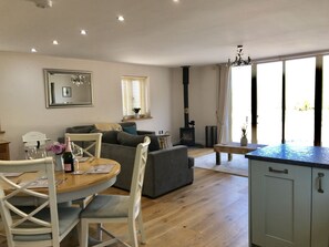 Dining - Countryside Home with jacuzzi hot tub, open plan living and wood burner. (Ruthin)