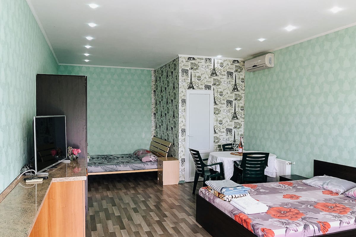 Family Quadruple Room, 1 Bedroom | Premium bedding, memory foam beds, laptop workspace, blackout drapes