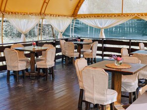Breakfast meal - Hotel Zolotoy Bereg (Zatoka)