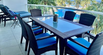 Stunning Oceanview Condo in Villamagna
