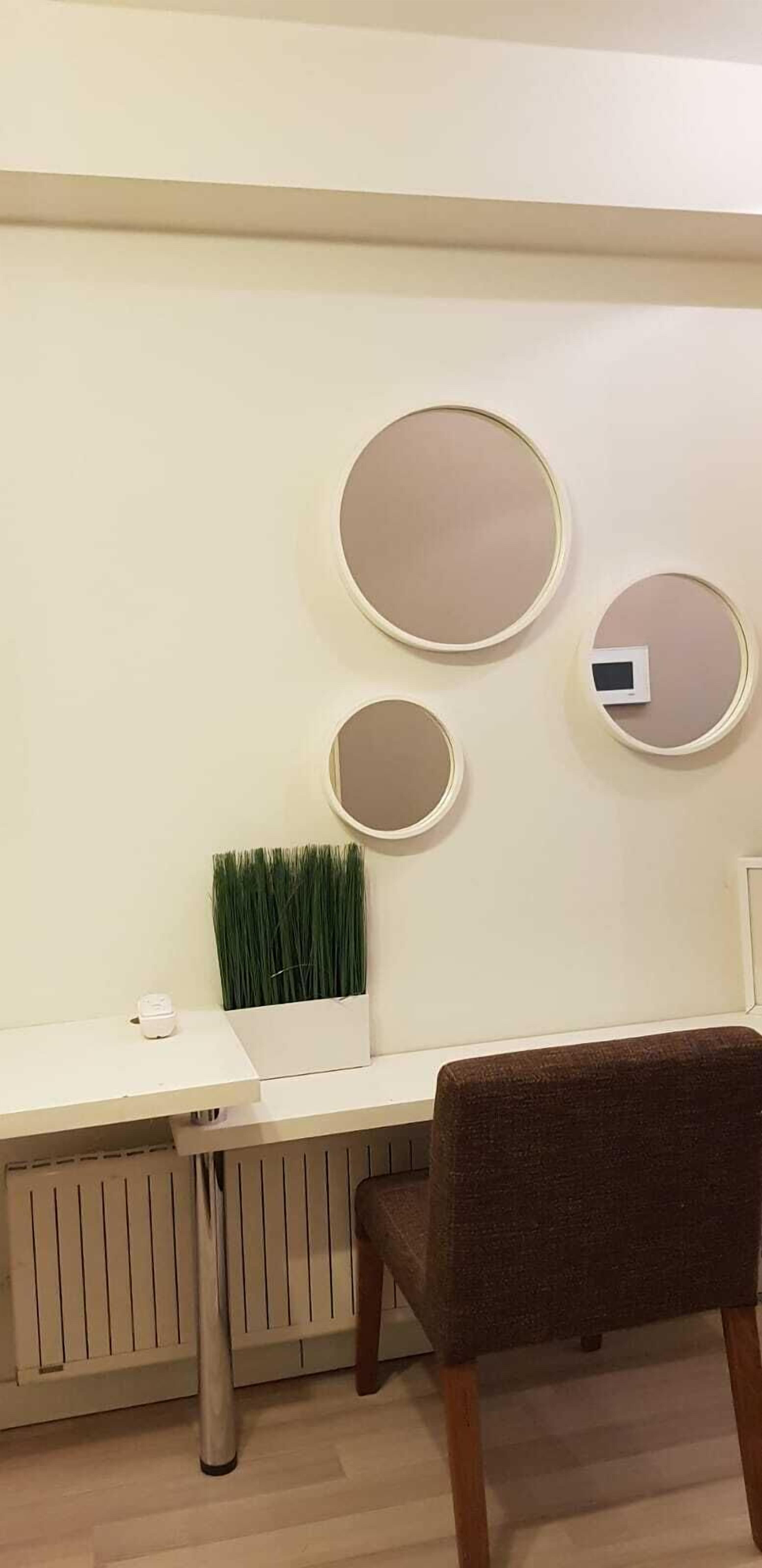 40 inci televisyen dengan satelit 