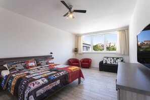 Minibar, decoración personalizada y muebles diferentes 