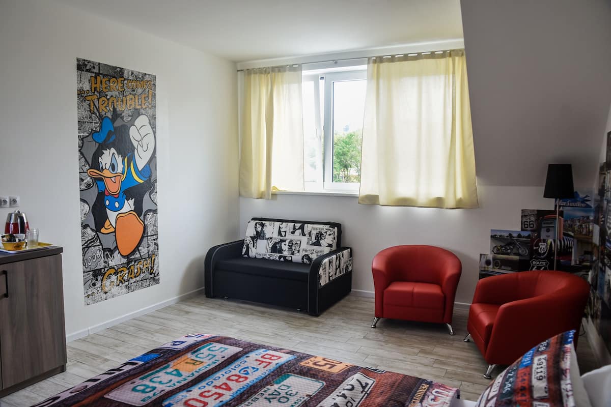 Minibar, soundproofing, WiFi (free), individually decorated
