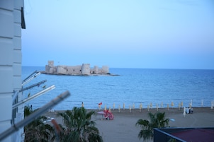 Standard Twin Room | Balcony view