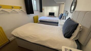 3 dormitorios, tabla de planchar con plancha, wifi y ropa de cama