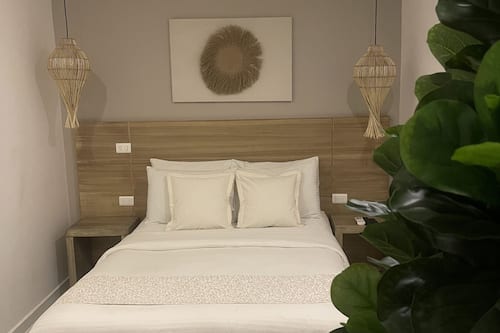 Chambre Double Standard | Bureau, espace de travail pour ordinateur portable