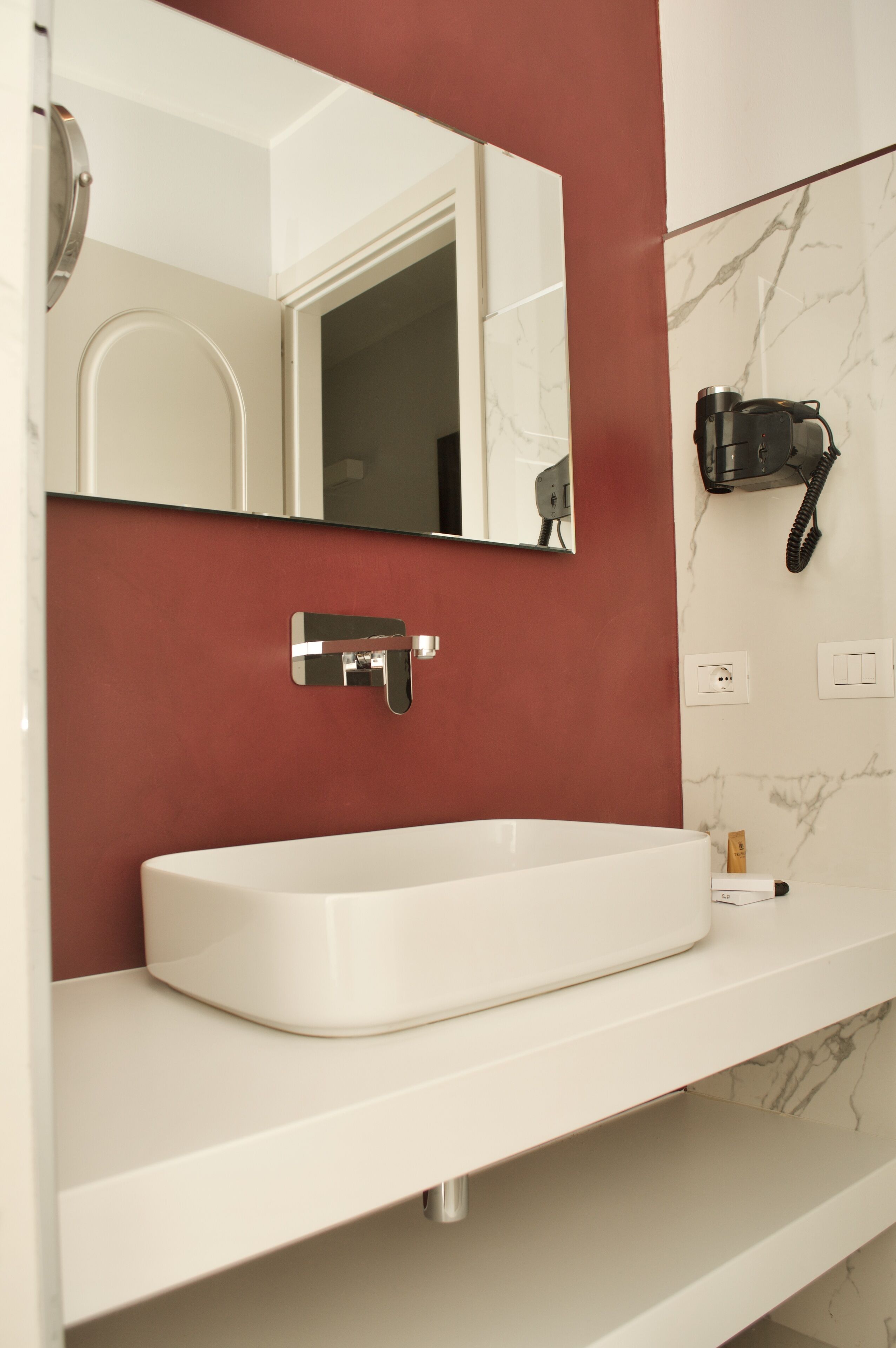 junior suite | bathroom sink