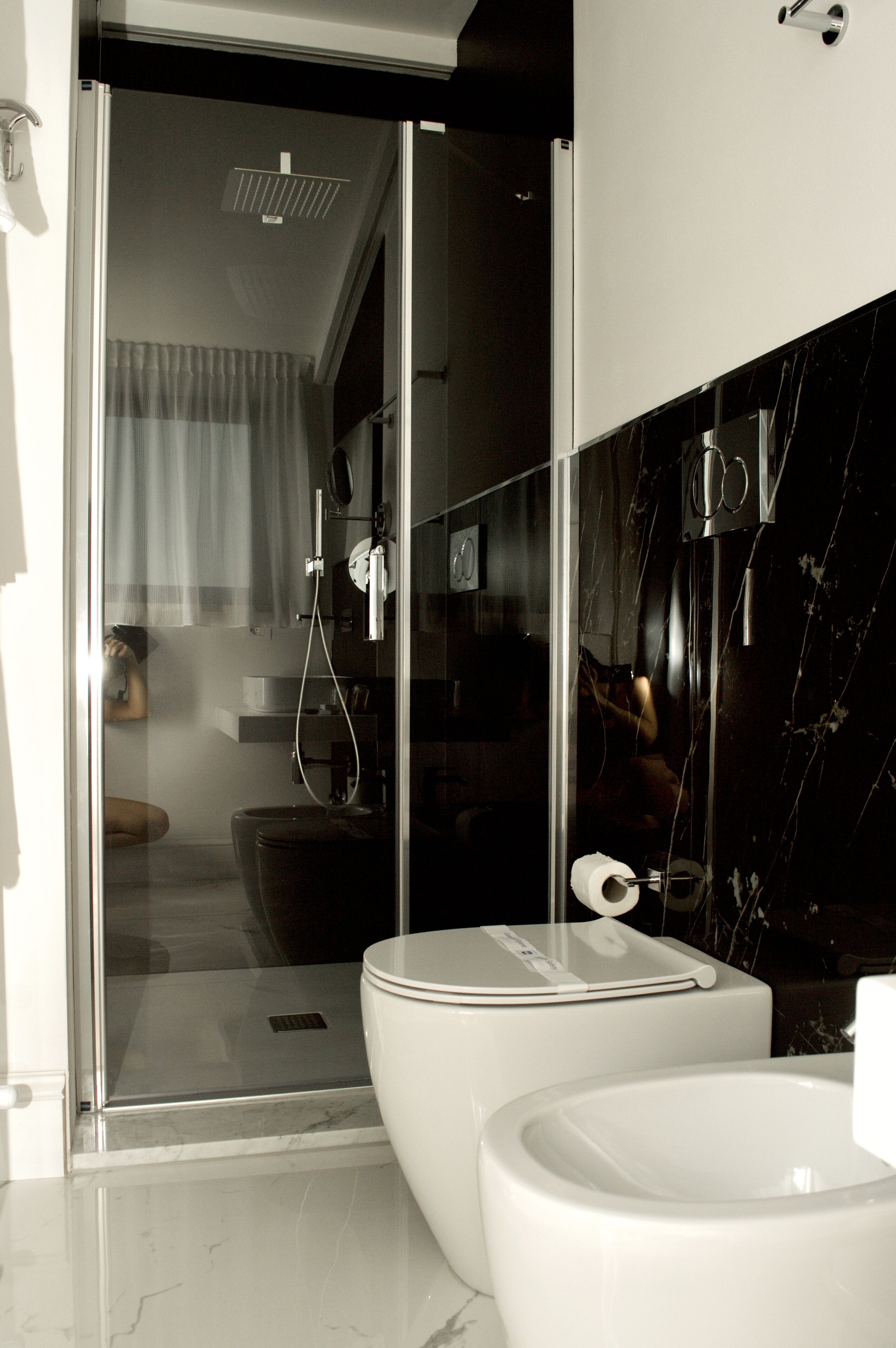panoramic suite | bathroom | shower, designer toiletries, hair dryer, bidet