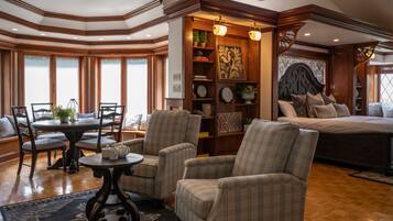 8 sovrum, strykjÀrn/strykbrÀda, gratis wi-fi och sÀngklÀder