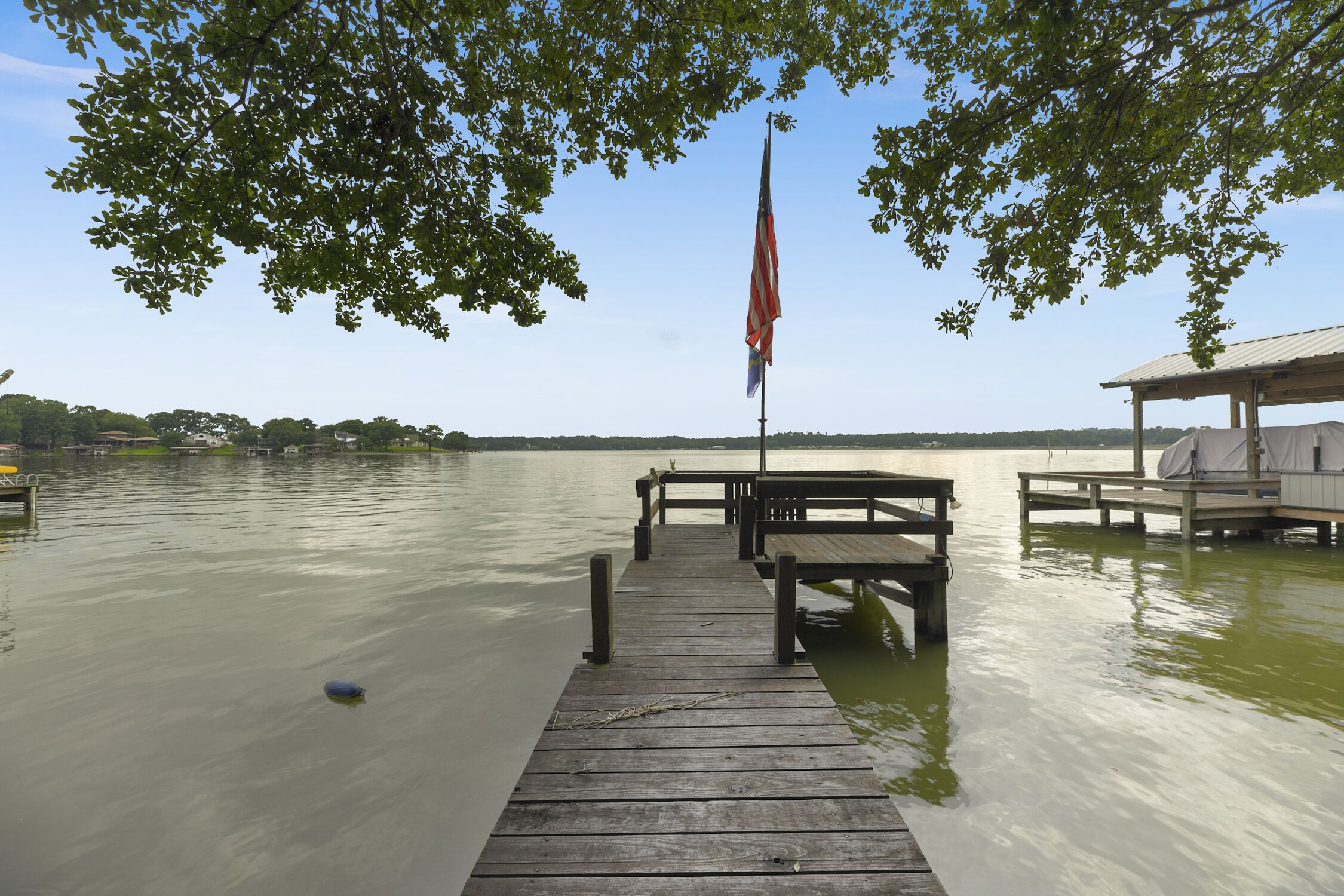 Escape 🎣Live, Dream, Lake Life Livingston⛱