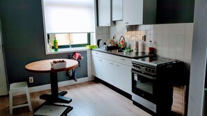 Fridge, oven - ⭐️BEST CHOICE⭐️2room for 2 ppl, Free parking! (Naaldwijk)
