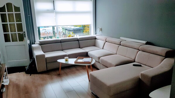 TV - ⭐️BEST CHOICE⭐️2room for 2 ppl, Free parking! (Naaldwijk)