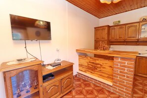 Interior - Apartments Peselj-One Bedroom Apartment with Balcony and Sea View (Smokvica)