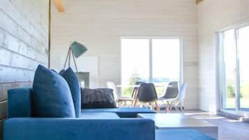 Televisie en een open haard