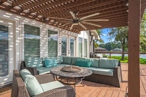 Terrace/patio - ISLAND DREAM!  Chef's Kitchen! Boat rental! Maui mat/ Kayak/SUP/game room (Murchison)