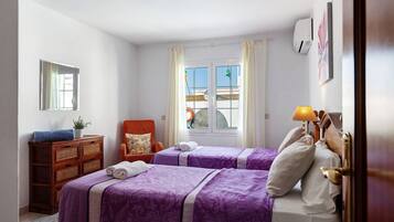 3 bedrooms, iron/ironing board, free WiFi, bed sheets