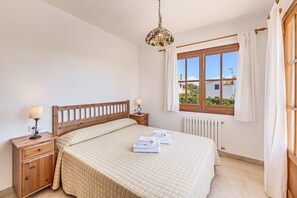 4 camere, ferro/asse da stiro, Wi-Fi gratuito, lenzuola