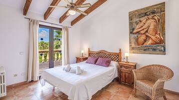 4 habitaciones, tabla de planchar con plancha y wifi gratis