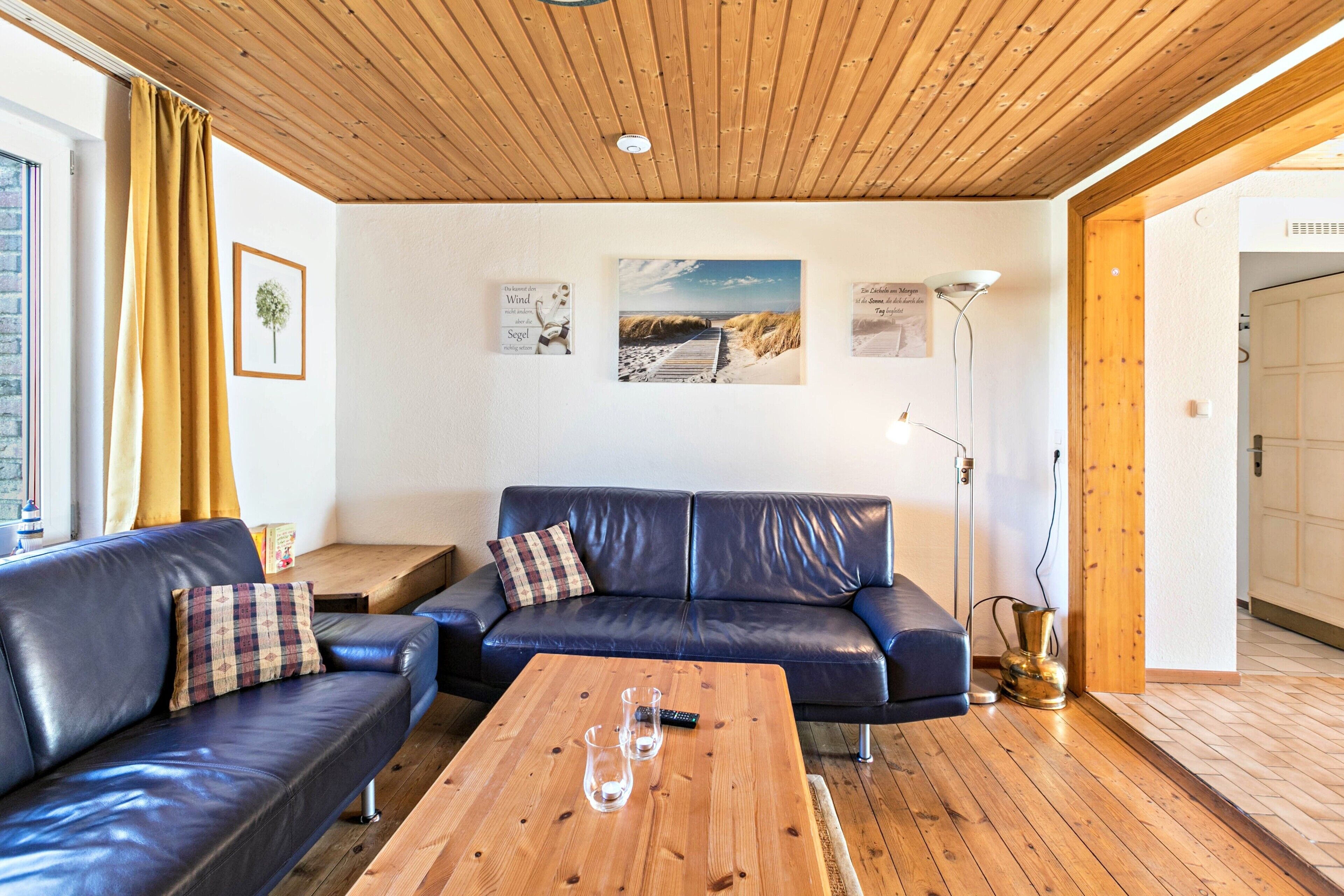 Televisie en een open haard