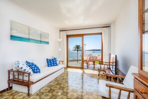 TV - Holiday Apartment Cala Nau Blau Turquesa with Sea View, Private Covered Terrace & Balcony (CALA MILLOR)