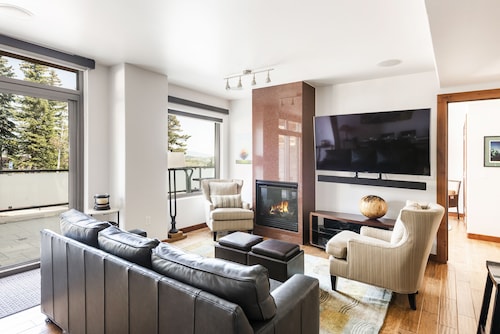 Managed by Park City Lodging-Ski-In/Ski-Out in Park City Mtn. Village - Hot Tub