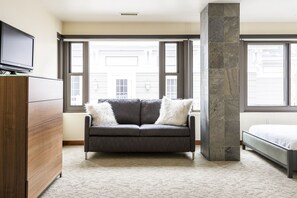 1 bedroom, iron/ironing board, Internet, bed sheets