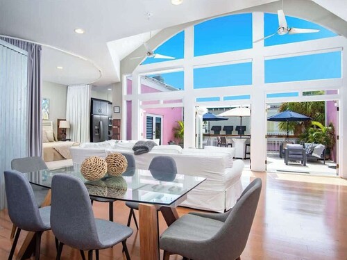 Rooftop Penthouse