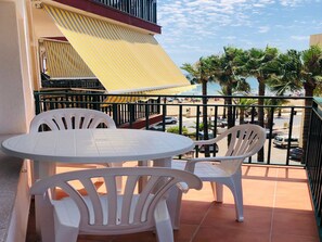 Outdoor dining - Les Doyes 4 pax. (Peñiscola)