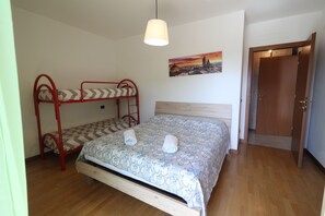 1 Schlafzimmer, Bügeleisen/B ügelbrett, WLAN, Bettwäsche
