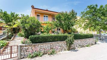 Apartment (Čutul Snježana 1) | Property grounds