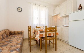 Apartment (Čutul Snježana 1) | Private kitchen