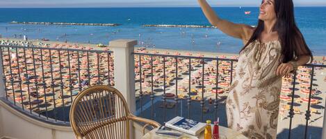 Junior Studio Suite, Sea View | Terrace/patio