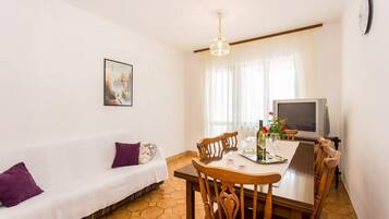 Apartment (Morožin Mira) | Außenbereich