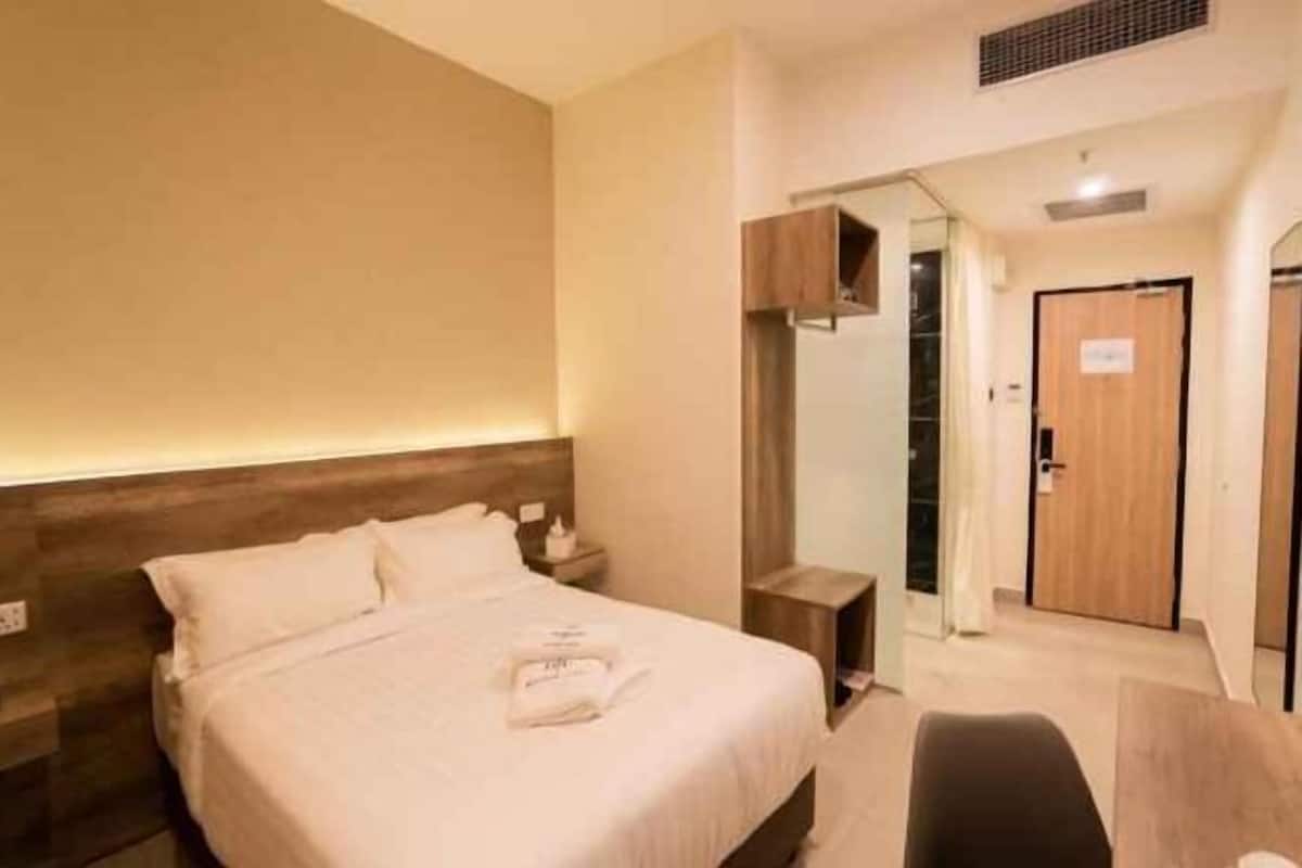 1 bedroom, individually furnished, desk, laptop workspace