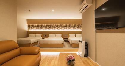 GRAND BASE Hakatamon
