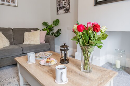 Upper Swan View Harrogate - great location. Sleeps 3. Dog Friendly. Free Parking