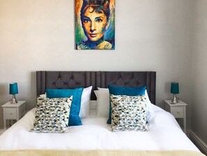 1 chambre, fer et planche à repasser, Wi-Fi, draps fournis