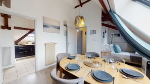 Dining - vermala city center 1 bdrm up to 6 (Strasbourg)