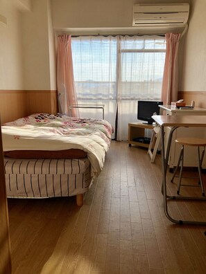 Desk, laptop workspace, iron/ironing board, free WiFi - Ichijyo-IVY Semi double (Kyoto)