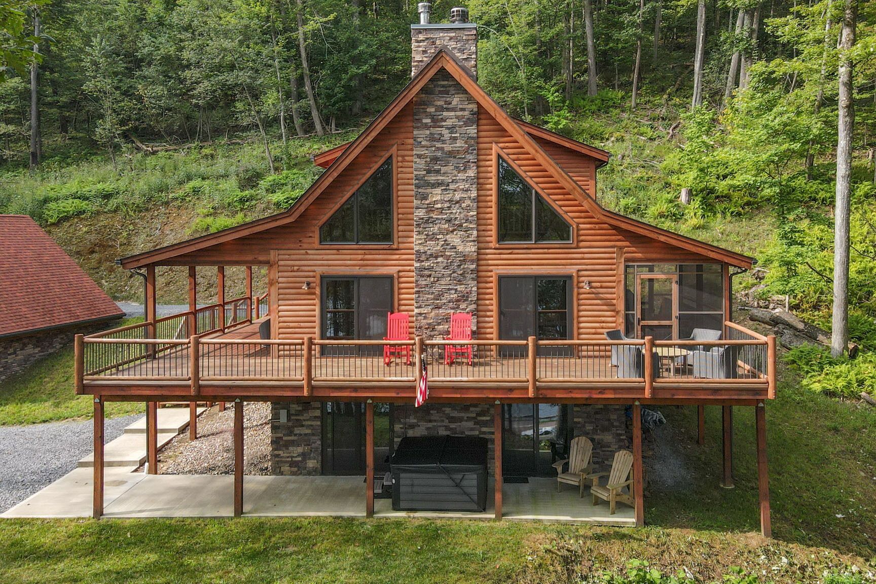 New! Hide and Go Creek: Lake Area, Fireplace, A/C!