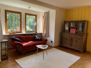 TV, DVD player, ping pong, books - Welcome to our vacation home Martini! (Waldachtal)