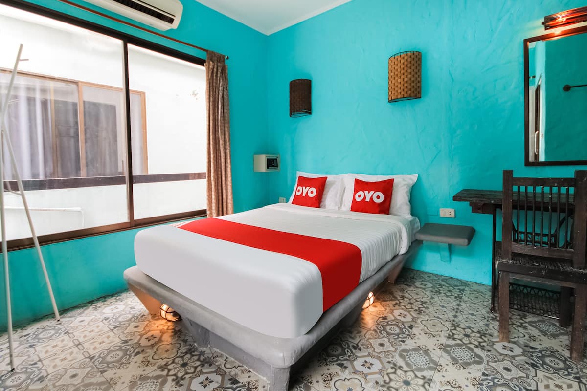 Superior Double Room | Desk, free WiFi, bed sheets