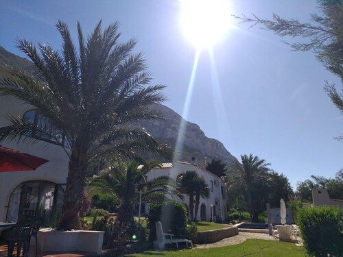 SUPERBE BUNGALOW DANS LE PARC NATUREL DU MONTGÓ