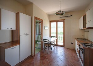 Living area - Hotel Sottovento (Sant'Egidio del Monte Albino)