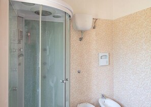 Dreibettzimmer | Badezimmer