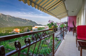Apartment, 5 Bedrooms | Balcony