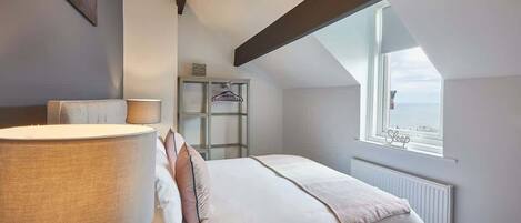 1 bedroom, premium bedding, iron/ironing board, free WiFi