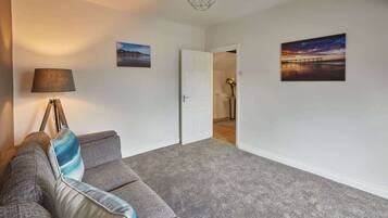 Télévision à écran plat, espaces bureaux