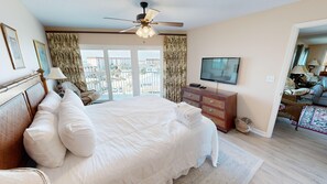 Condo, 2 habitaciones | 2 habitaciones, tabla de planchar con plancha y wifi gratis