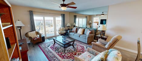 Condo, 2 Bedrooms | Living area